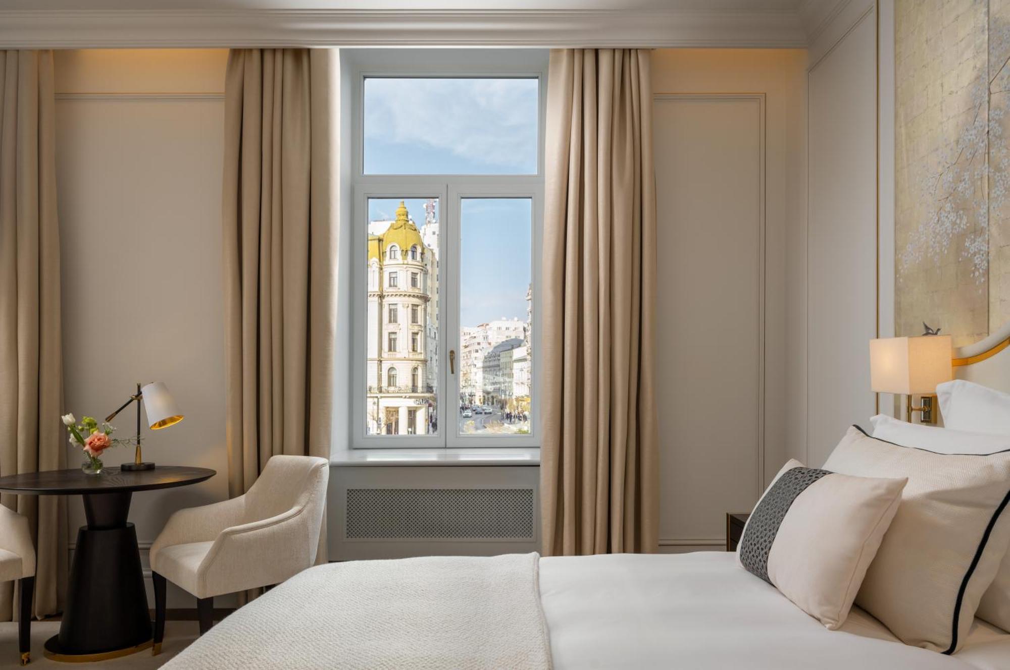 Corinthia Grand Hotel Du Boulevard Bukares Bagian luar foto