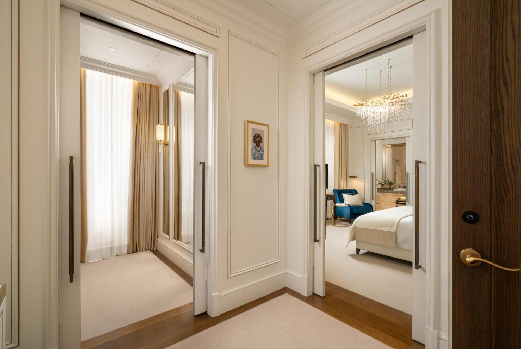 Corinthia Grand Hotel Du Boulevard Bukares Bagian luar foto